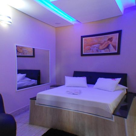 Castellu'S (Adults Only) Hotel Pirassununga Bagian luar foto