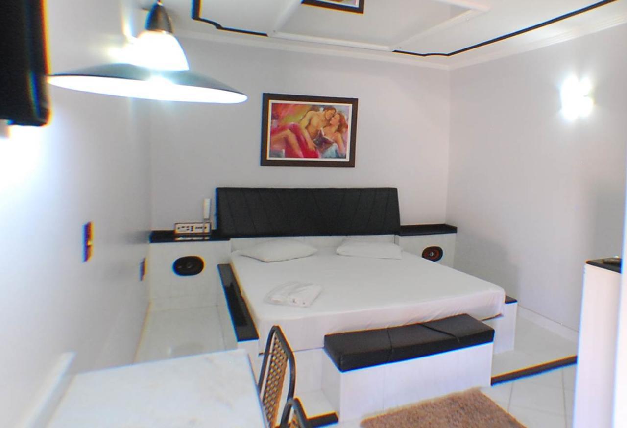 Castellu'S (Adults Only) Hotel Pirassununga Bagian luar foto