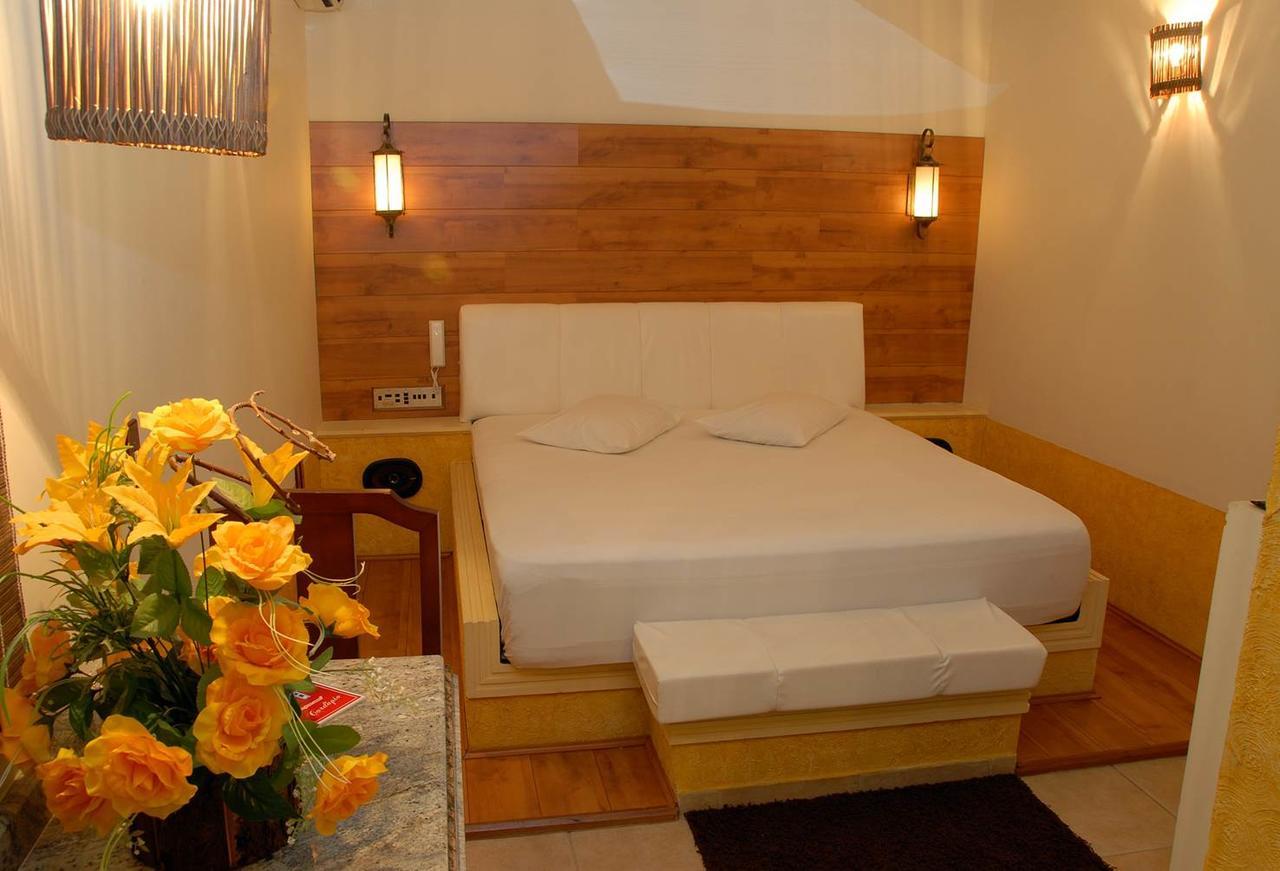 Castellu'S (Adults Only) Hotel Pirassununga Bagian luar foto